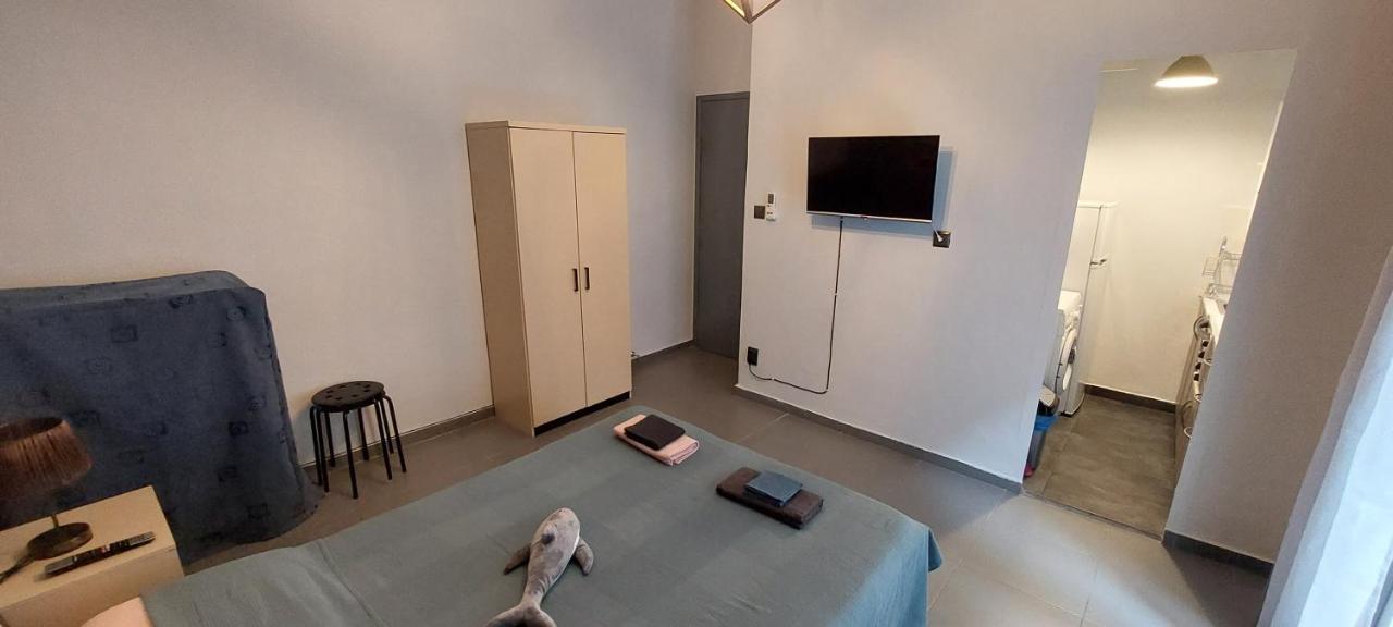 Honeybee 3 - Cozy Studio In The Center Of Αθήνα Εξωτερικό φωτογραφία
